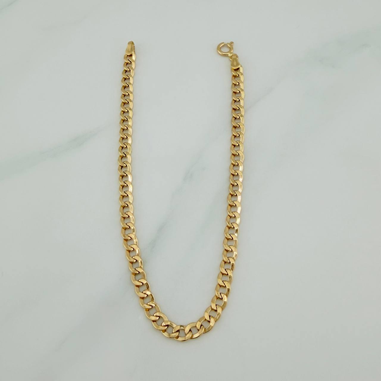 Pulso Cubano 2.7gr / 8 1/4 in / 3.2mm Oro Amarillo +1 18K $