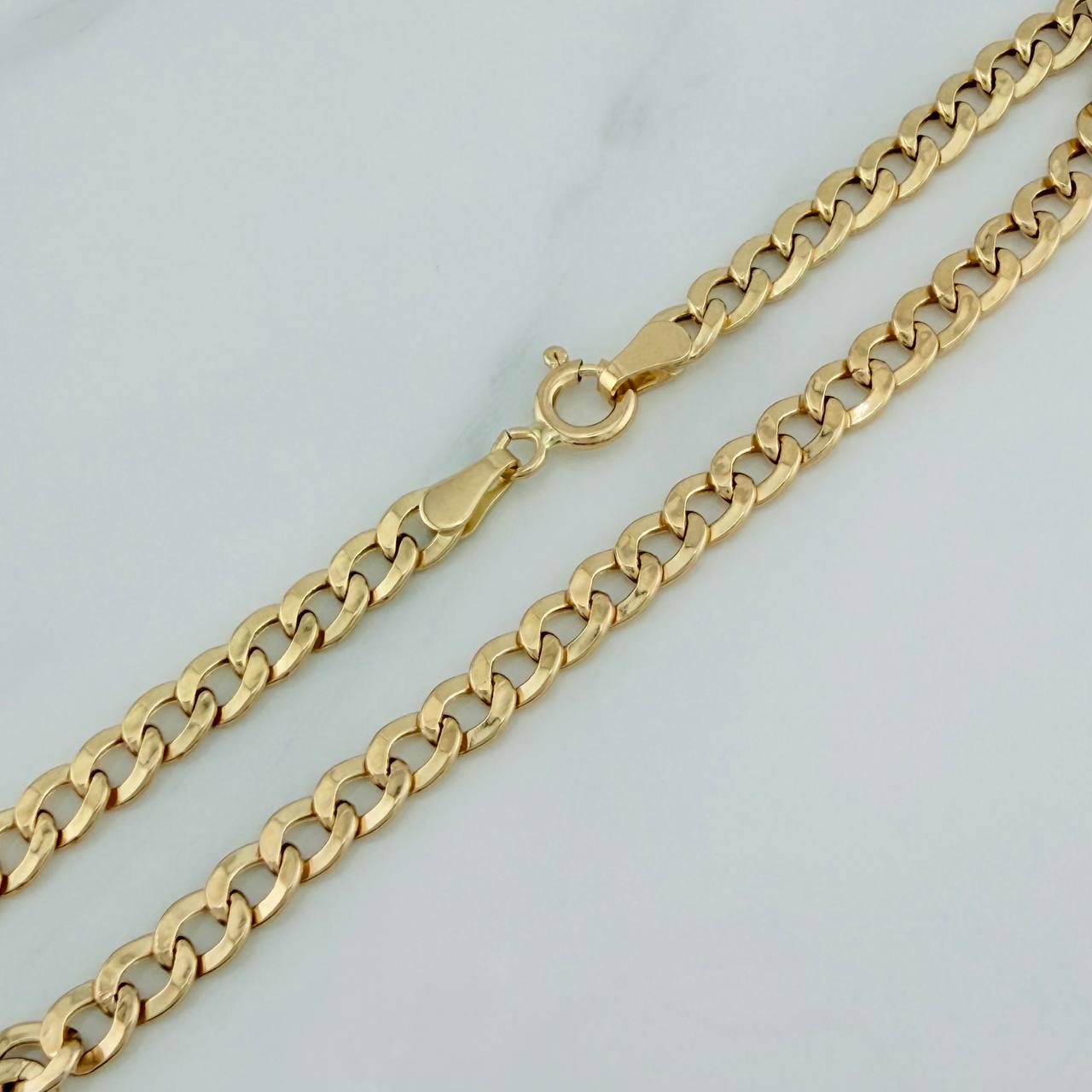 Pulso Cubano 2.7gr / 8 1/4 in / 3.2mm Oro Amarillo +1 18K $