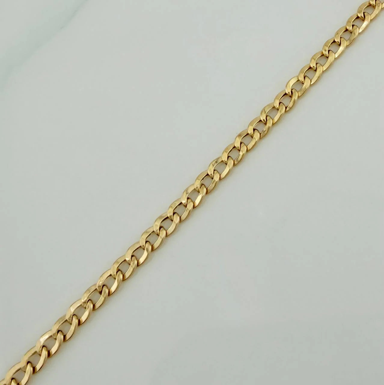 Cuban Links Bracelet 1.9 g / 8 1/4 in / 3 mm 18K Yellow Gold