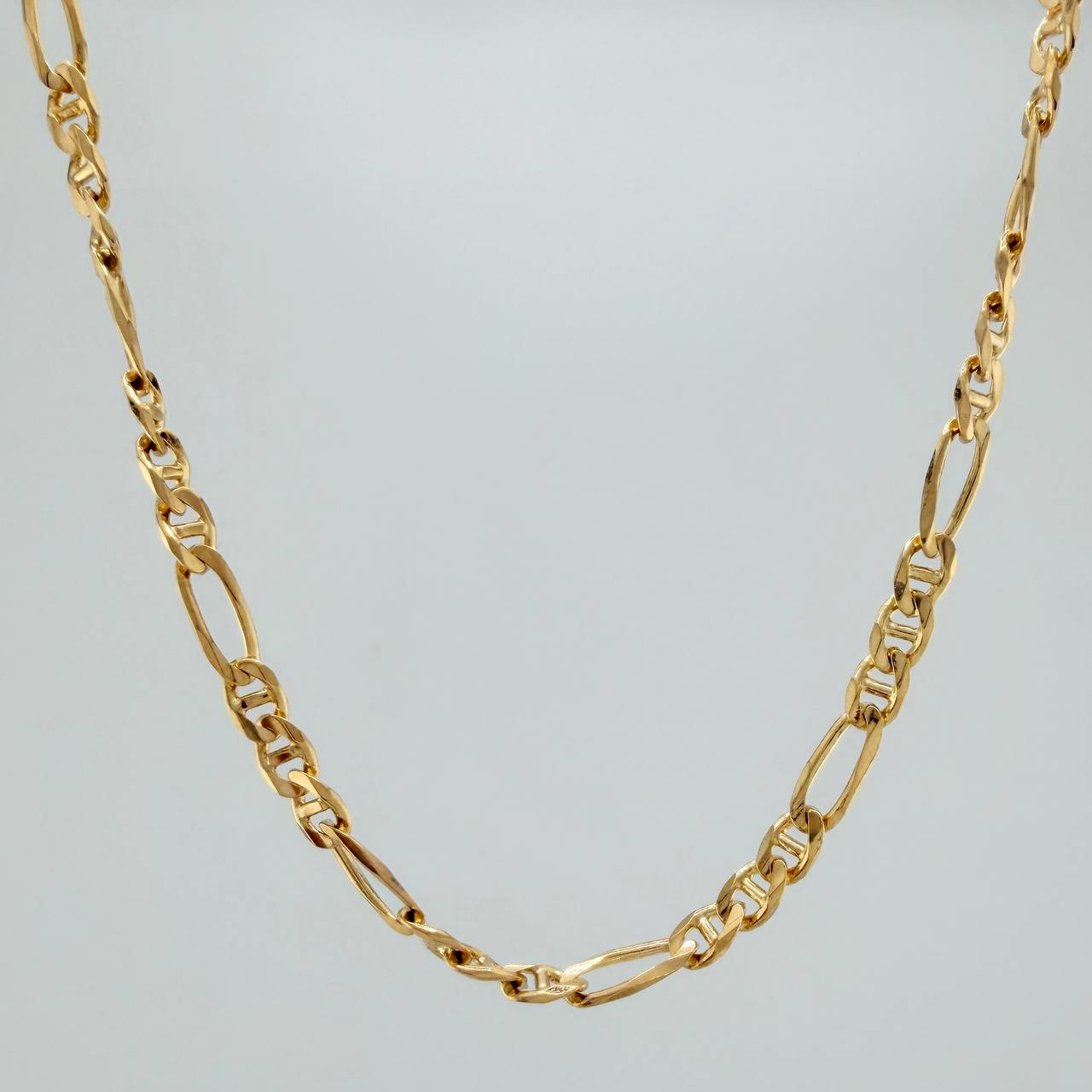 Cadena Figaro 18.6gr / 24 1/4 in / 3.7mm Oro Amarillo +1 18K $