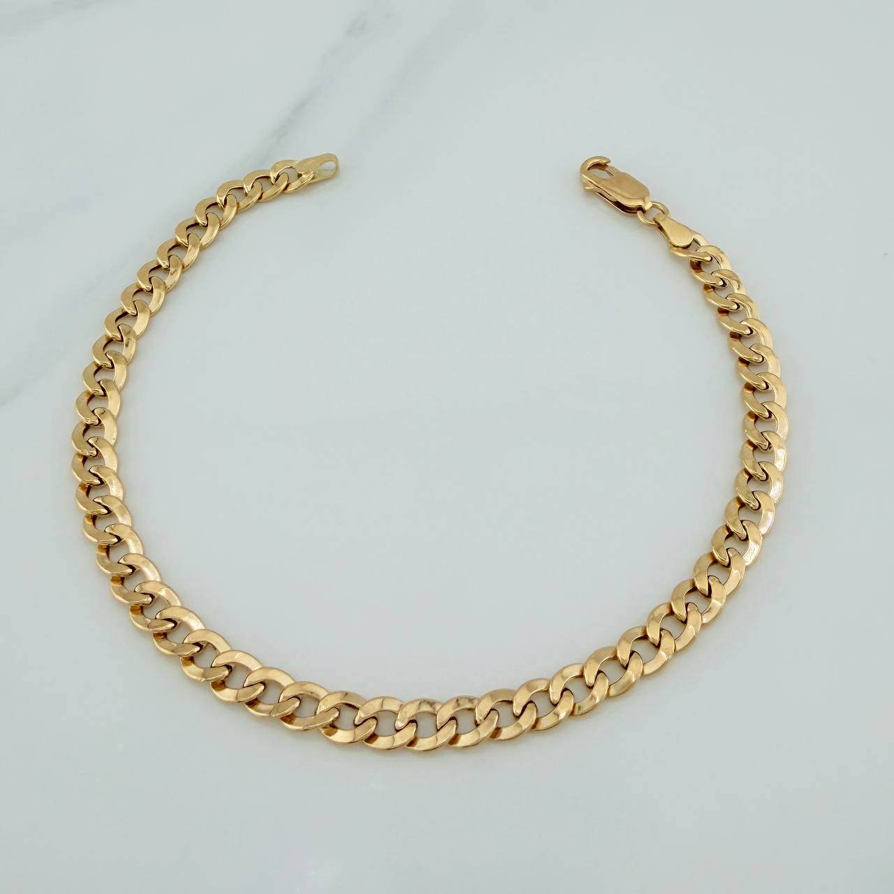 Pulso Cubano 4.3gr / 8 1/4 in / 5.1mm Oro Amarillo +1 18K $