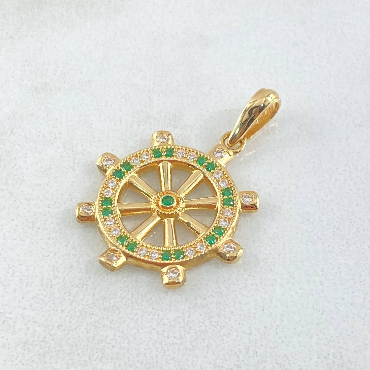 Pendant Ship's Wheel 2.15gr / 2.6cm (1.0in) / White and Green Zircons Yellow Gold 18K *