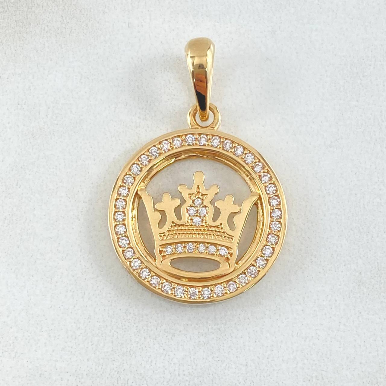Dije Medalla Corona Real 5.4gr / 3cm / Circones Blancos Oro Amarillo 18K *