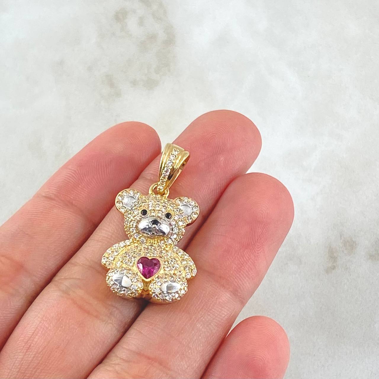 Dije Oso Corazón 6.2gr / 3cm / Circones Blancos Fucsia Dos Oros Amarillo Blanco 18K *