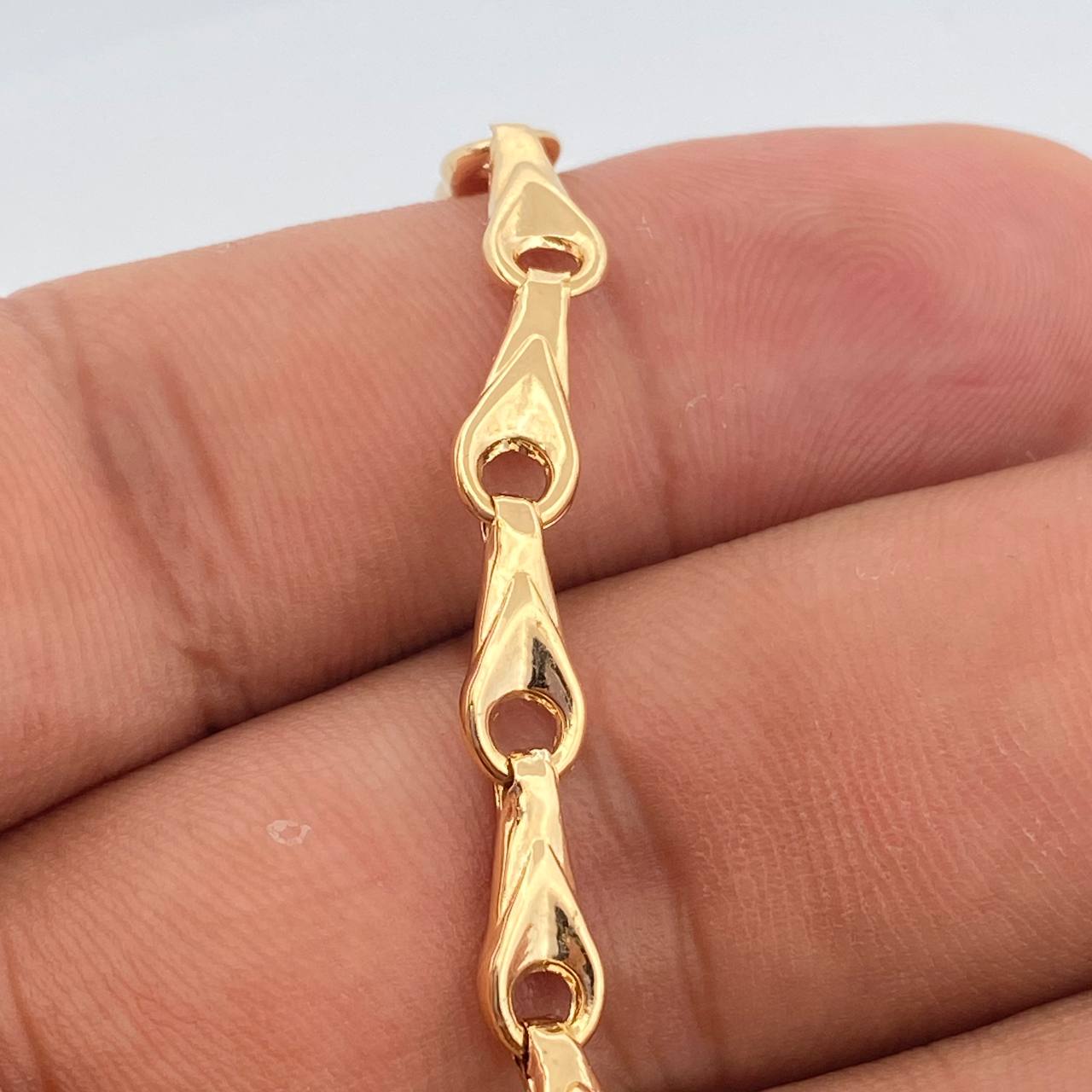 Tobillera Espiga Rustica 4.75gr / 9 1/4 in / 5.15mm Oro Amarillo 18K %