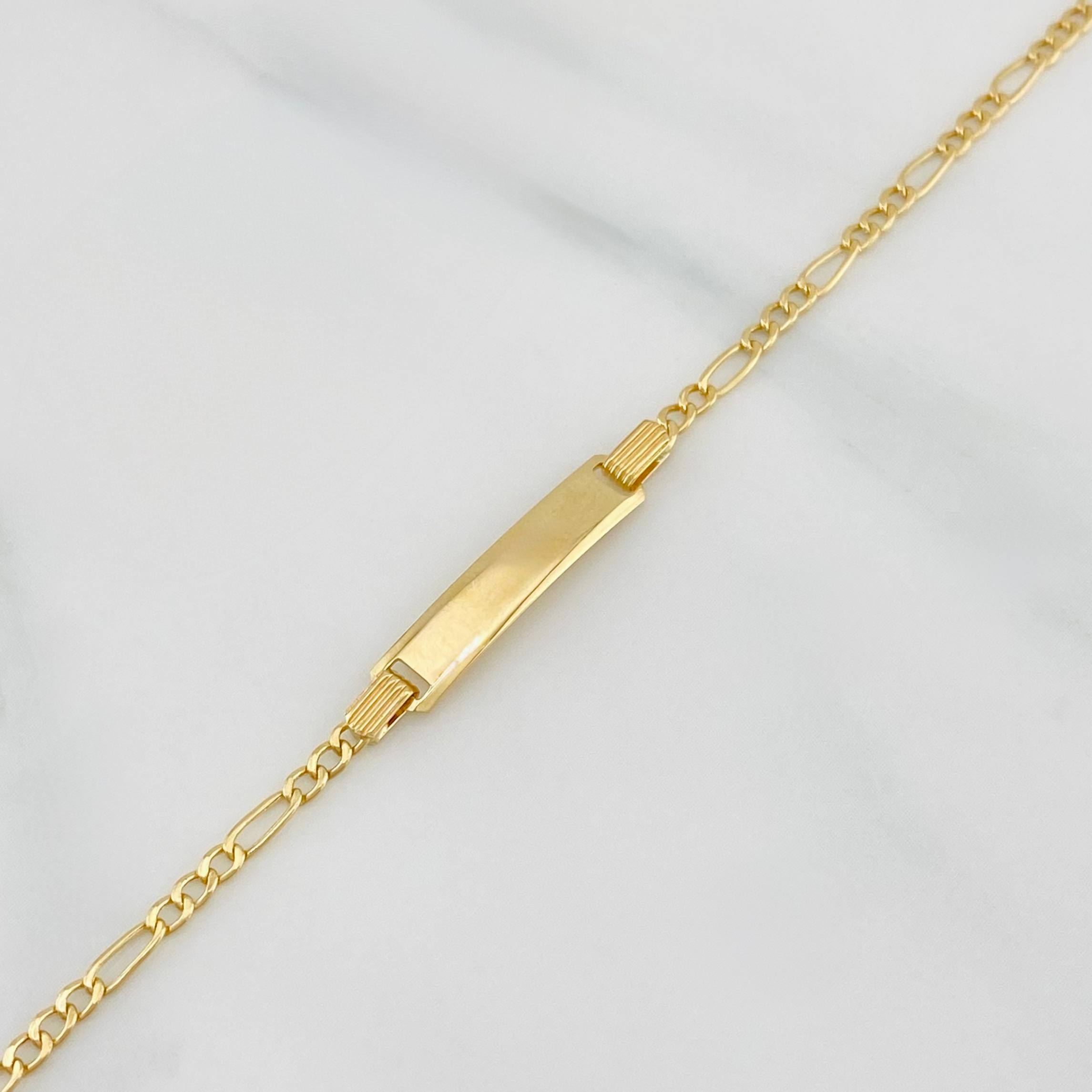Pulso Fígaro Placa Rectangular 1.55 g / 6 1/2 in / 1.91 mm Oro Amarillo 18K