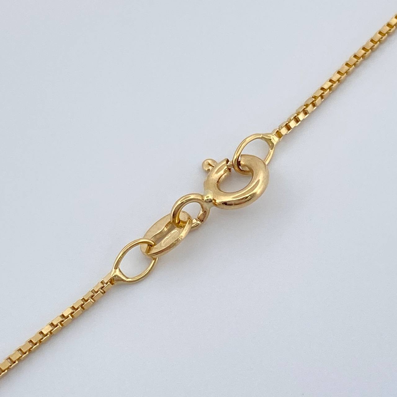 Cadena Veneciana 1.45gr / 17 3/4 in / 0.86mm Oro Amarillo +3 18K %