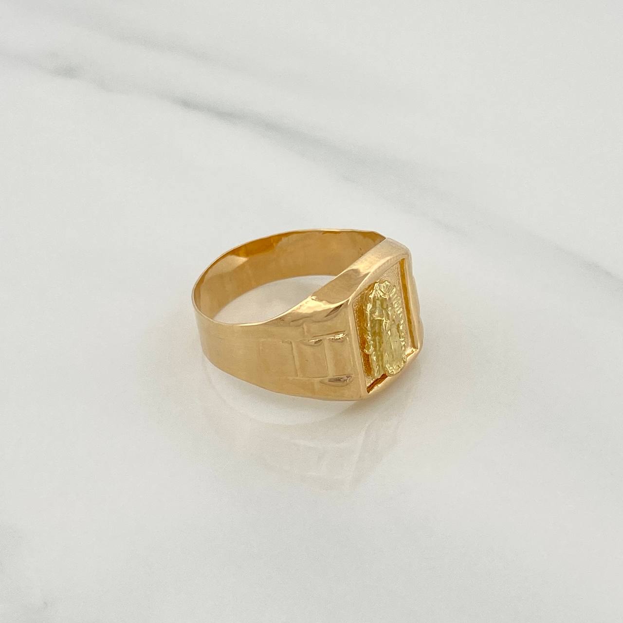 Anillo Virgen de Guadalupe 3.45gr / T9 / Oro Amarillo 18K &