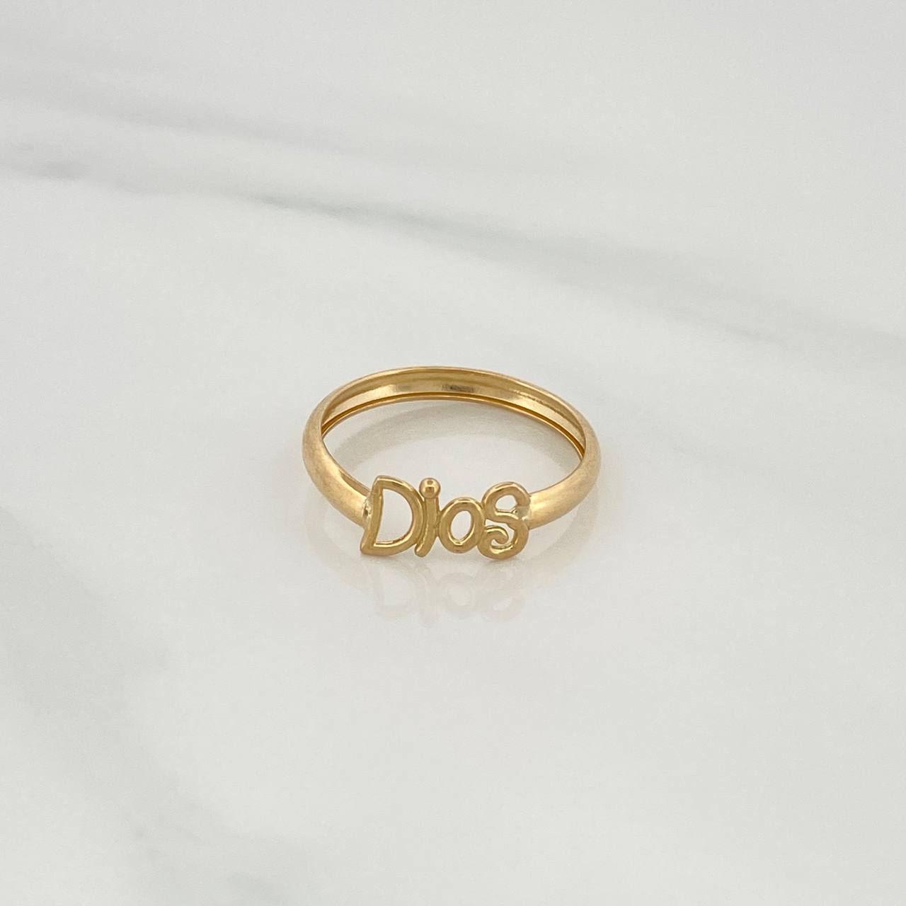 Anillo Dios 0.8gr / T6 1/4 / Oro Amarillo 18K &
