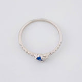 Anillo Carril Hojas Central Diamantes 13pts Zafiro 13pts 1.35g / T7 Oro Blanco 18K