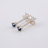 Topos Cuatro Garras Zafiros 12pts 0.7g / in / 2.7mm Oro Blanco 18K