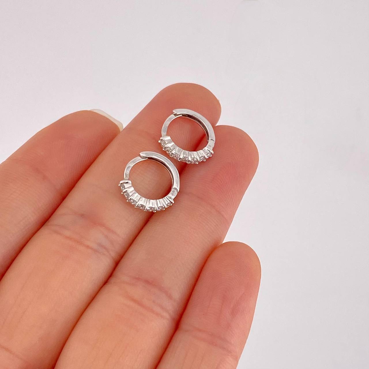 Hoop Earrings Carril Diamonds 34pts 1.7g / 1/2 in 18K White Gold
