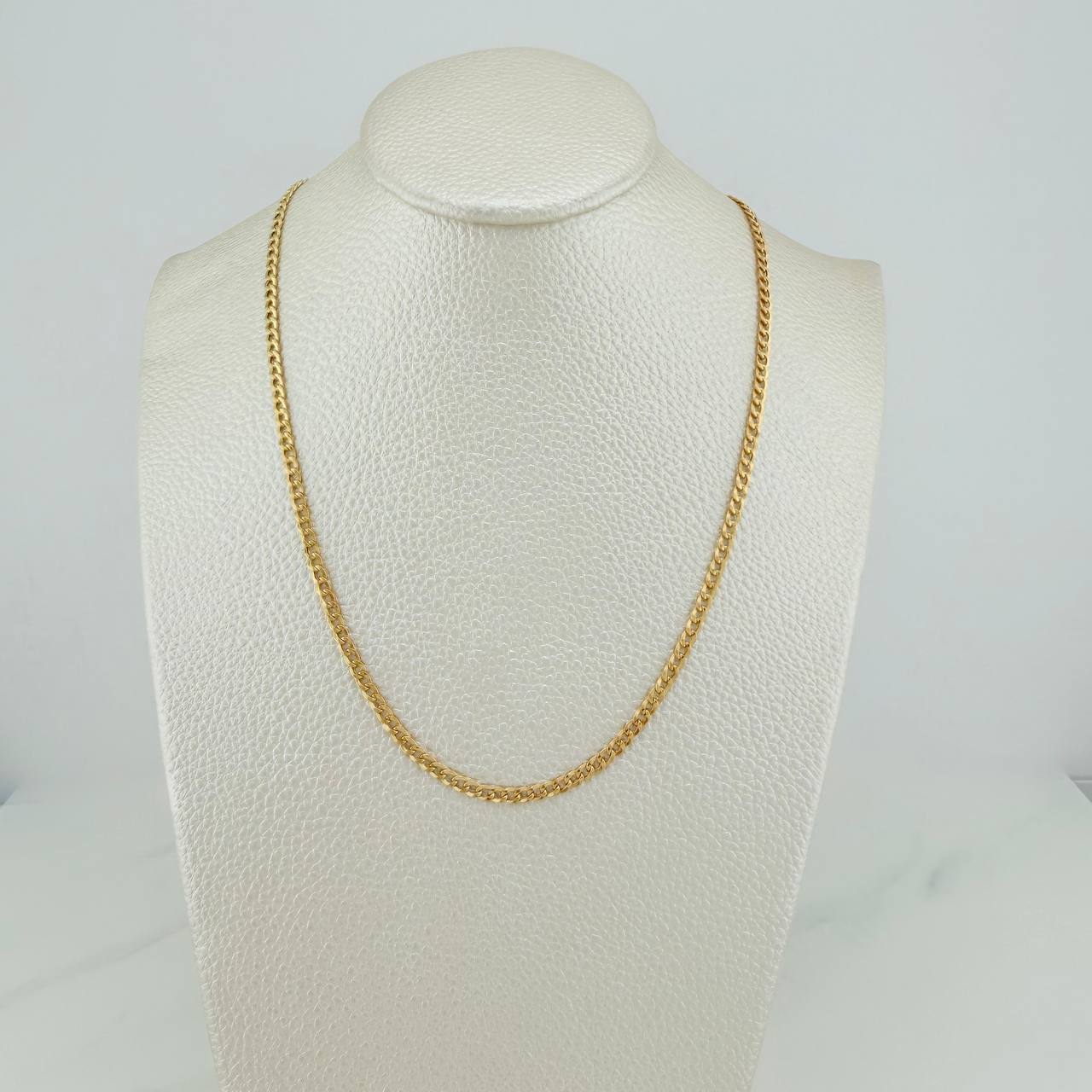 Cadena Cubana 3.5gr / 28 1/2 in / 2.3mm Oro Amarillo +1 18K $