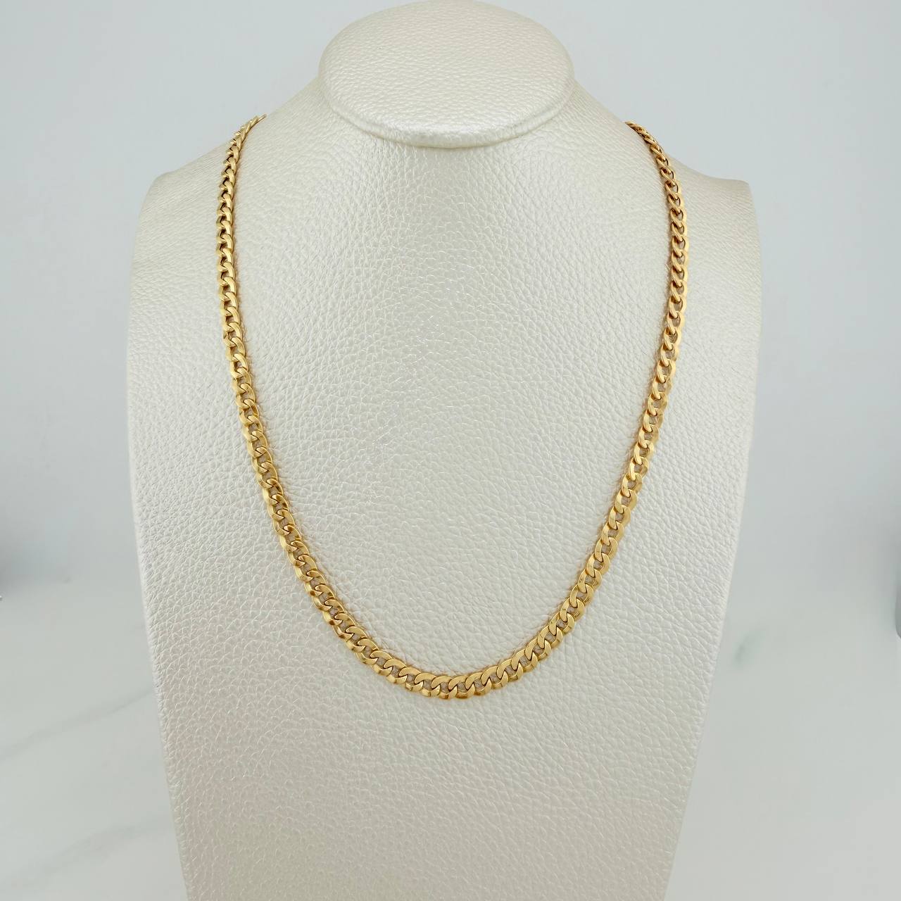 Cadena Cubana 7.75gr / 24 1/4 in / 4mm Oro Amarillo +1 18K $