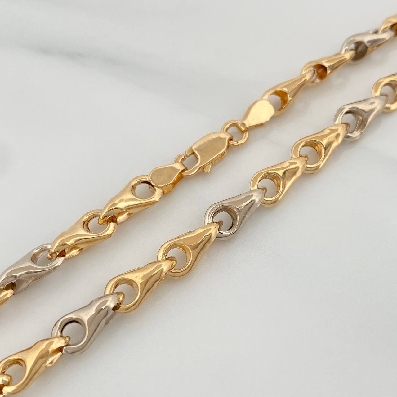 Cadena Rustica Espiga 9.95gr / 19 in / 4.7mm Dos Oros Amarillo Blanco 18K $