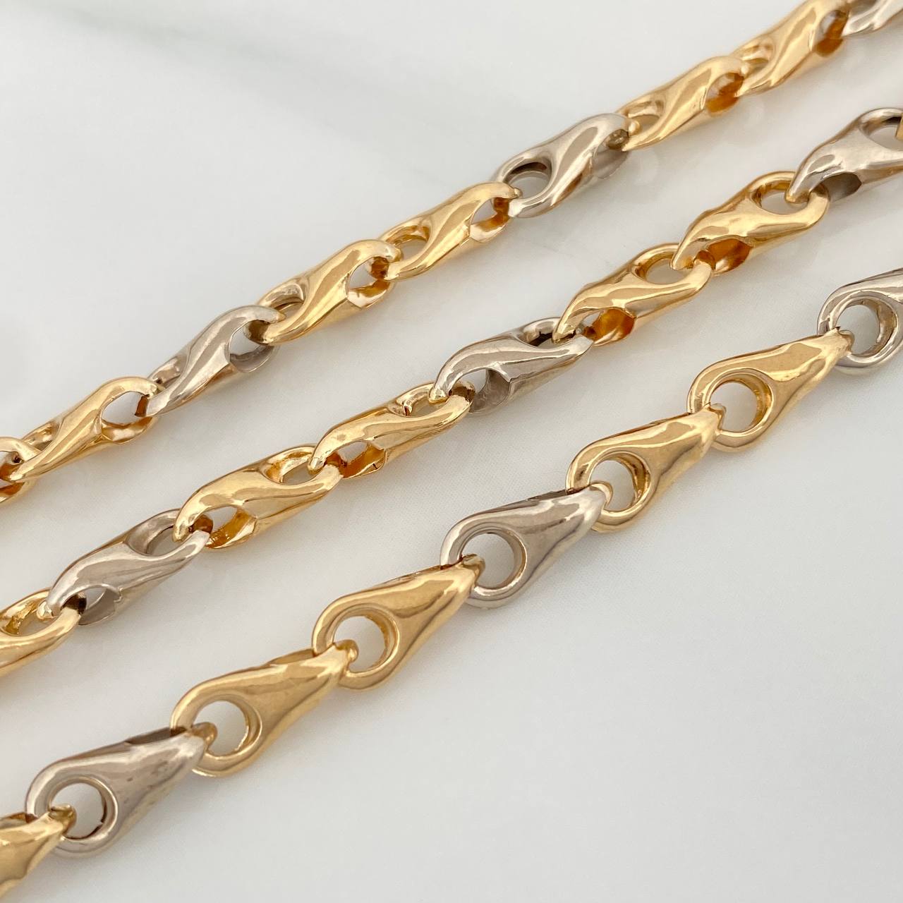 Cadena Rustica Espiga 9.95gr / 19 in / 4.7mm Dos Oros Amarillo Blanco 18K $