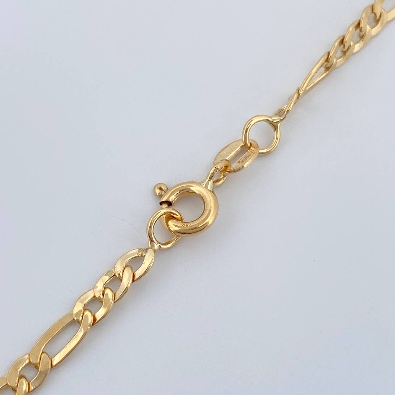Cadena Figaro 7.4gr / 28 in / 3mm Oro Amarillo +1 18K &