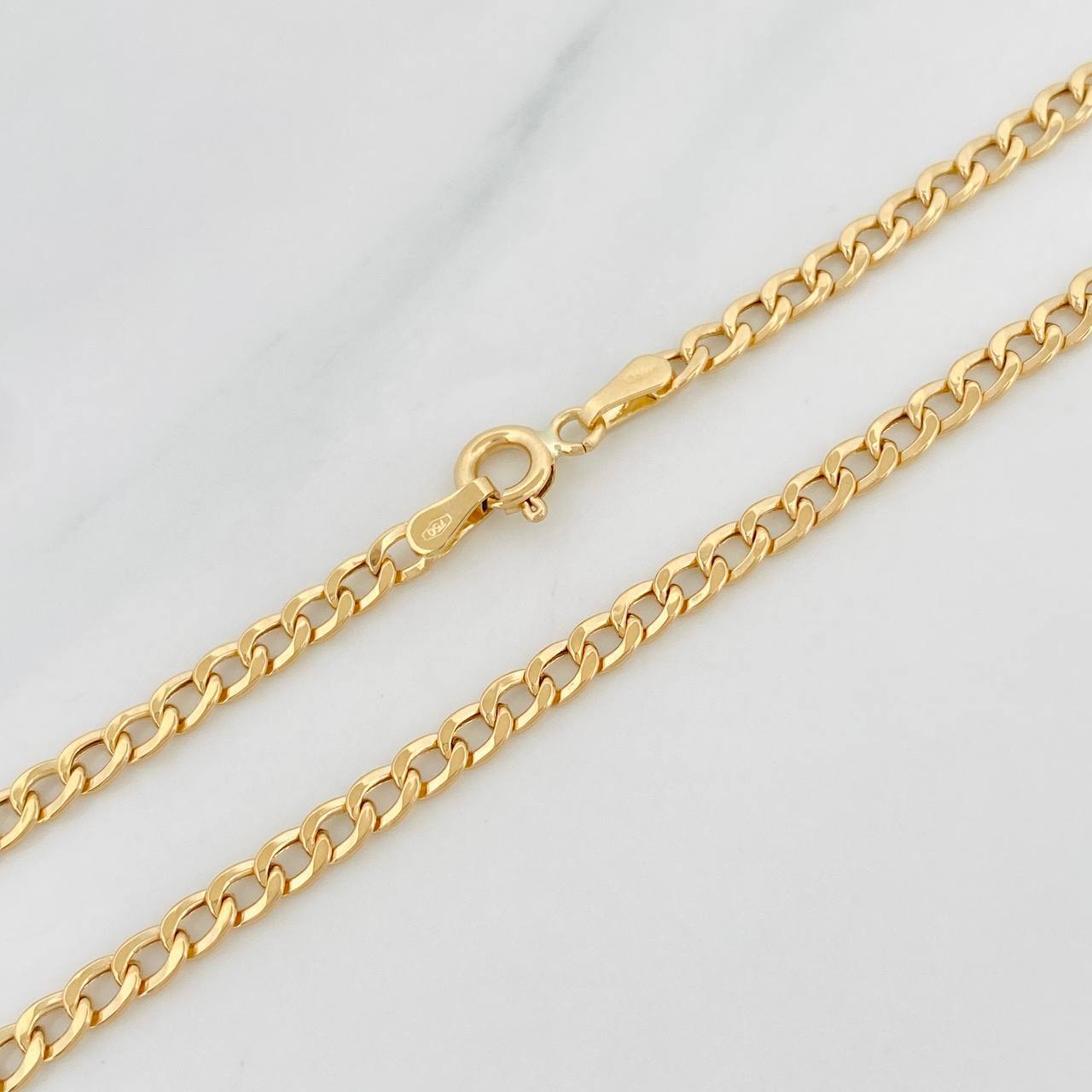 Cadena Cubana 4.5g / 24 in / 3.15mm Oro Amarillo 18K
