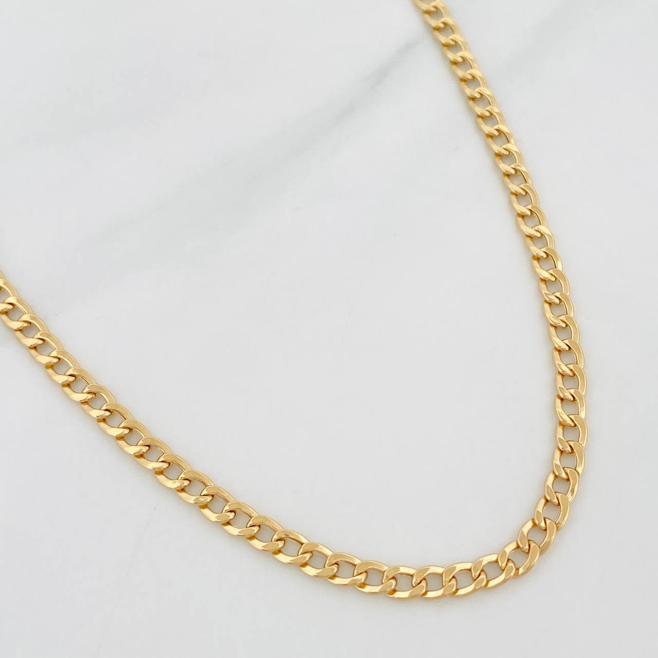 Cadena Cubana 4.5g / 24 in / 3.15mm Oro Amarillo 18K