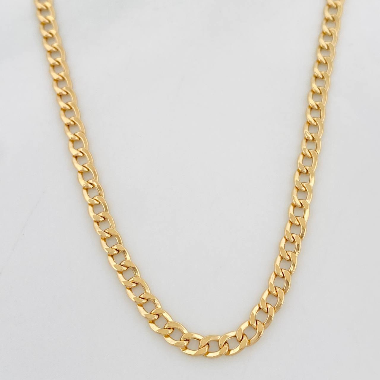 Cadena Cubana 4.5g / 24 in / 3.15mm Oro Amarillo 18K