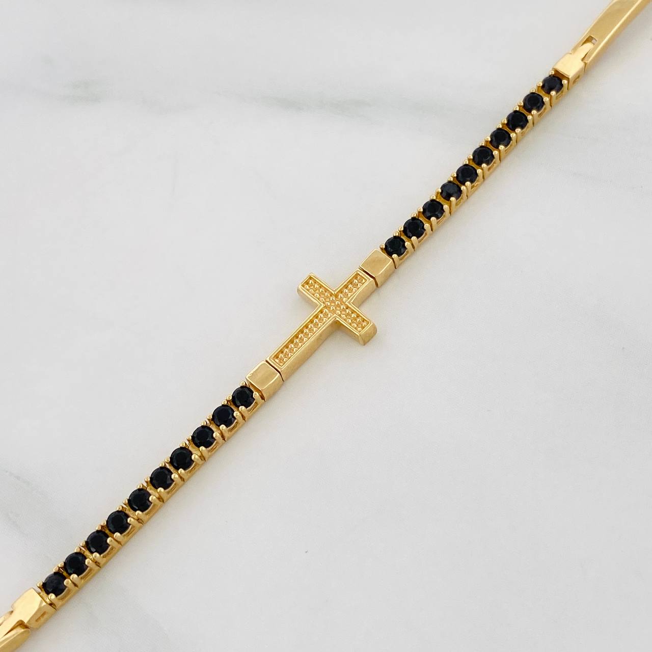 Tennis Bracelet Cross 6.2g / 8 in / 2mm Yellow Gold 18K