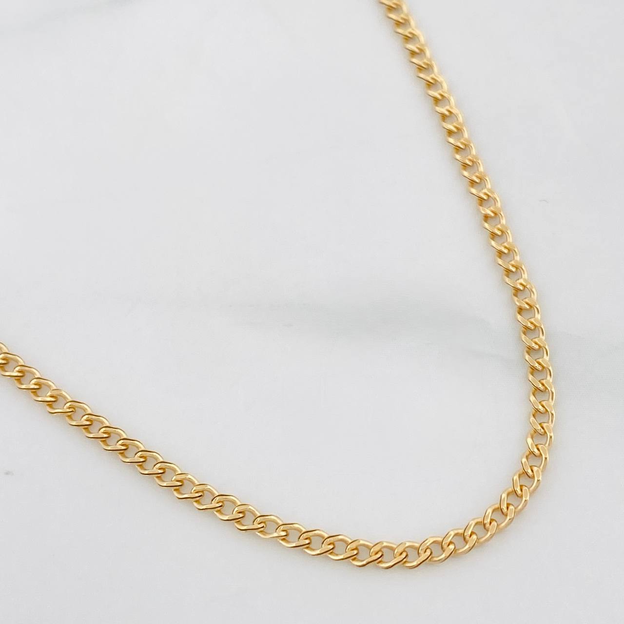 Cadena Cubana 1.55g / 18 in / 1.9mm Oro Amarillo 18K