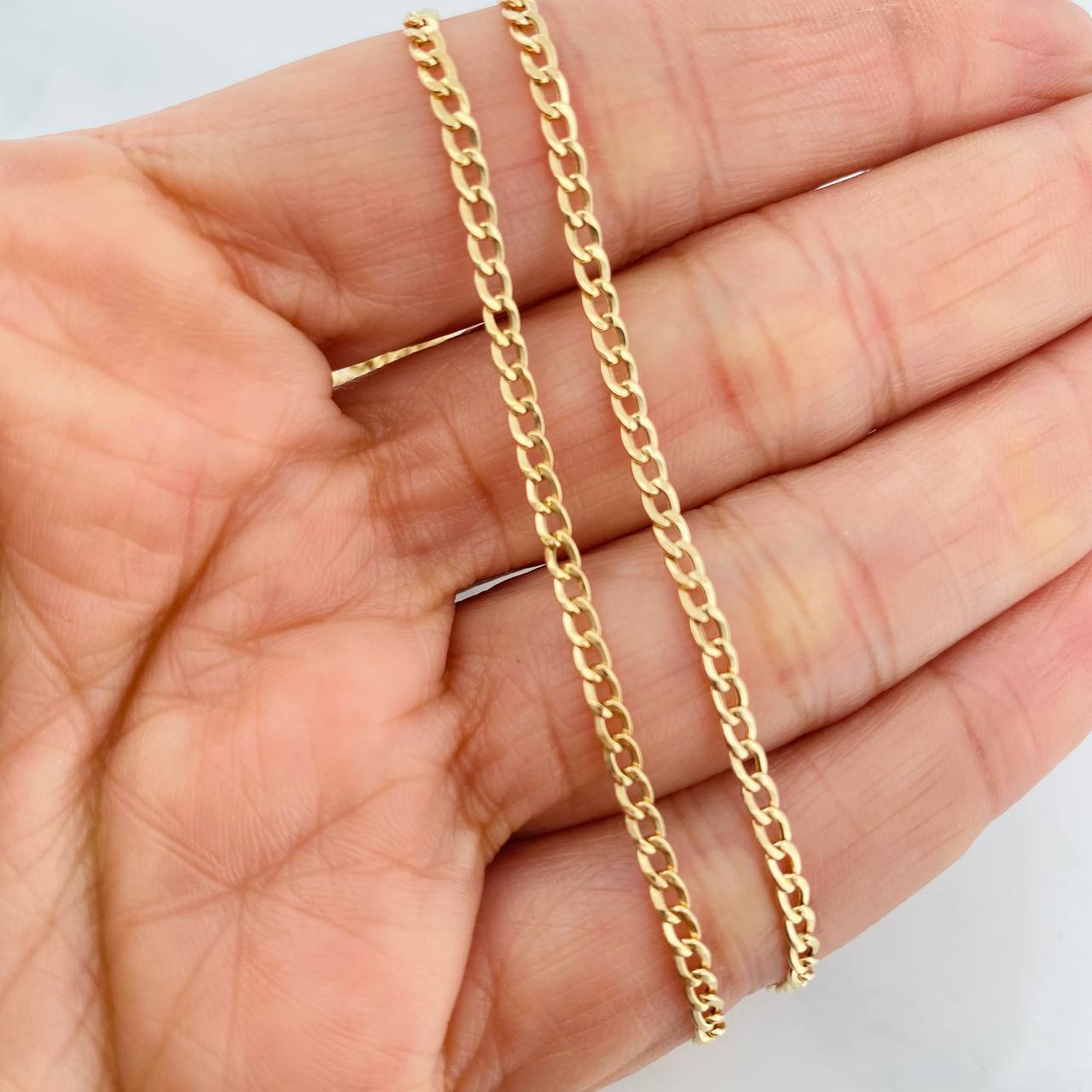 Cadena Cubana 2.1g / 18 in / 2.3mm Oro Amarillo 18K