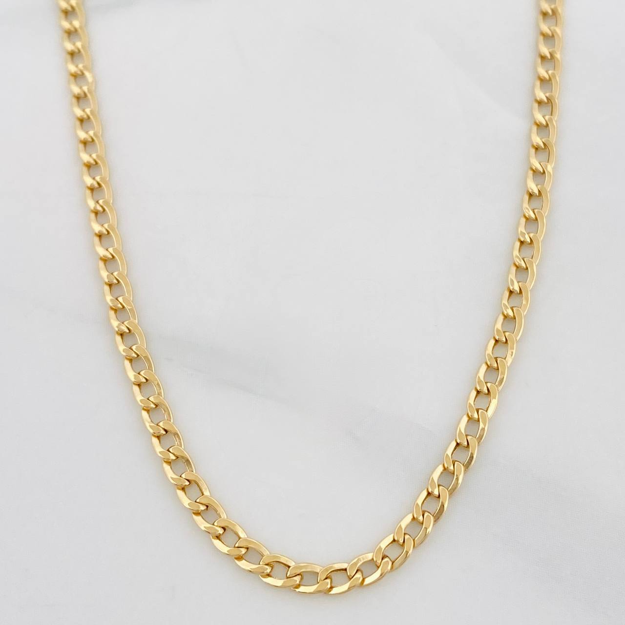 Cadena Cubana 2.1g / 18 in / 2.3mm Oro Amarillo 18K