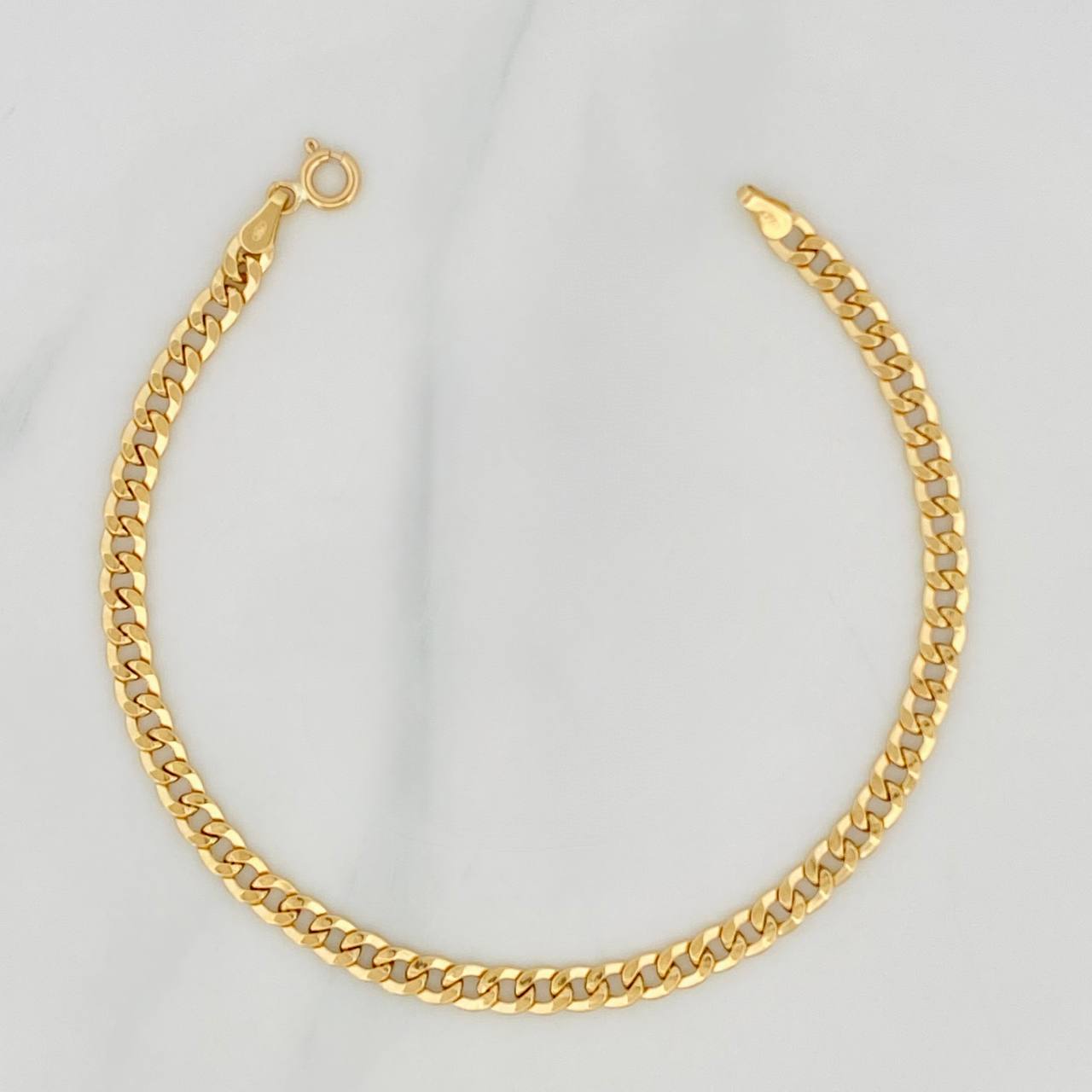 Cuban Links Bracelet 2.55g / 7 3/4 in / 4.1mm 18K Yellow Gold