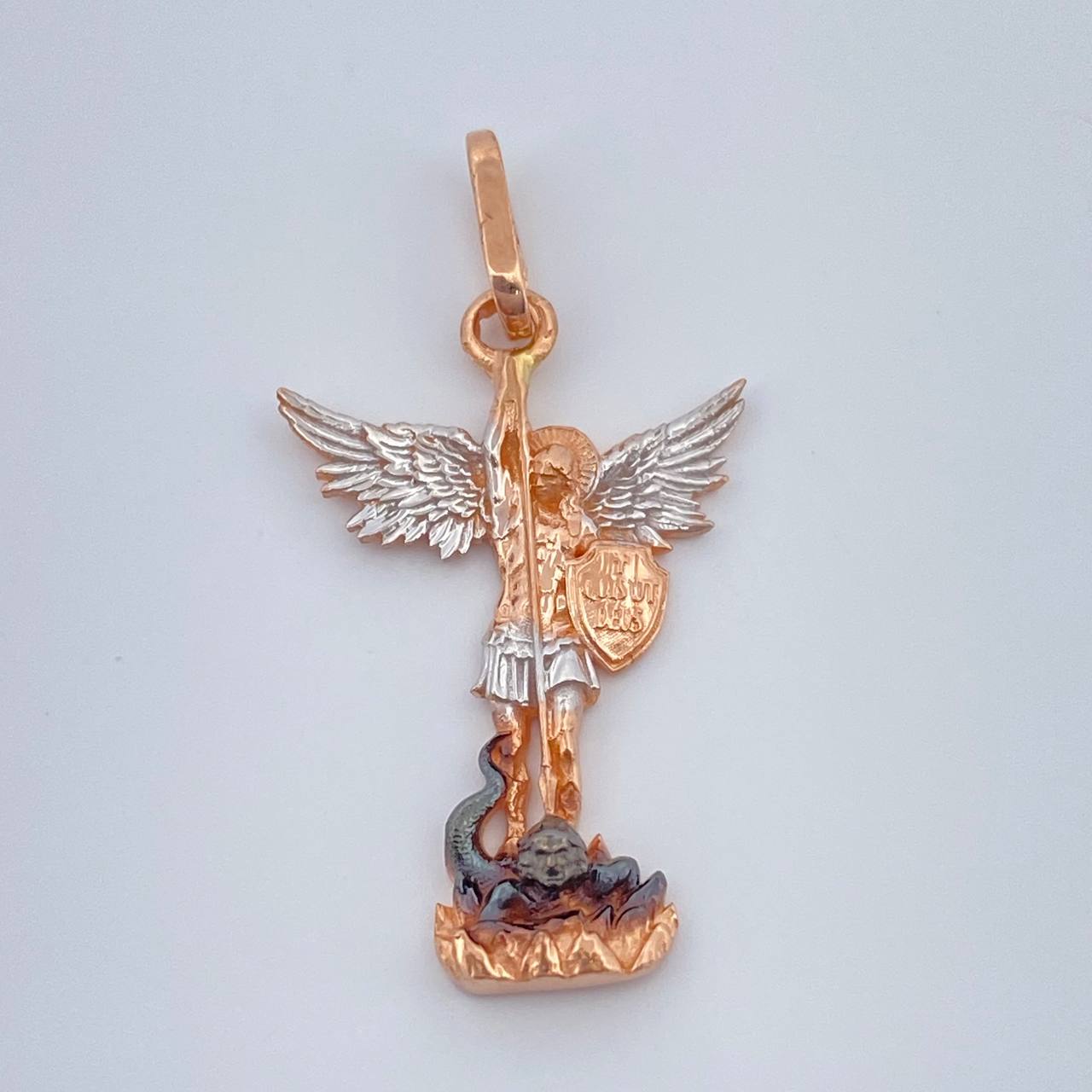 Dije San Miguel Arcangel 1.5gr / 1 in / Tres Oros 18K %