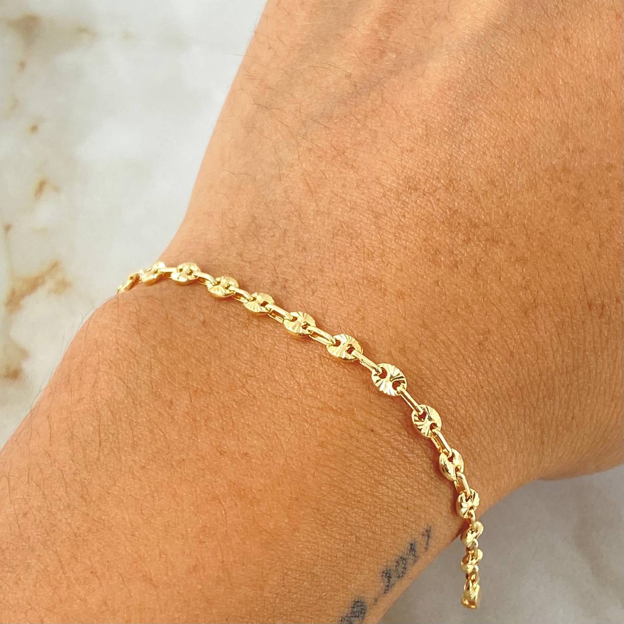 Bracelet GC 2.4gr / 7.5in / 18K Gold