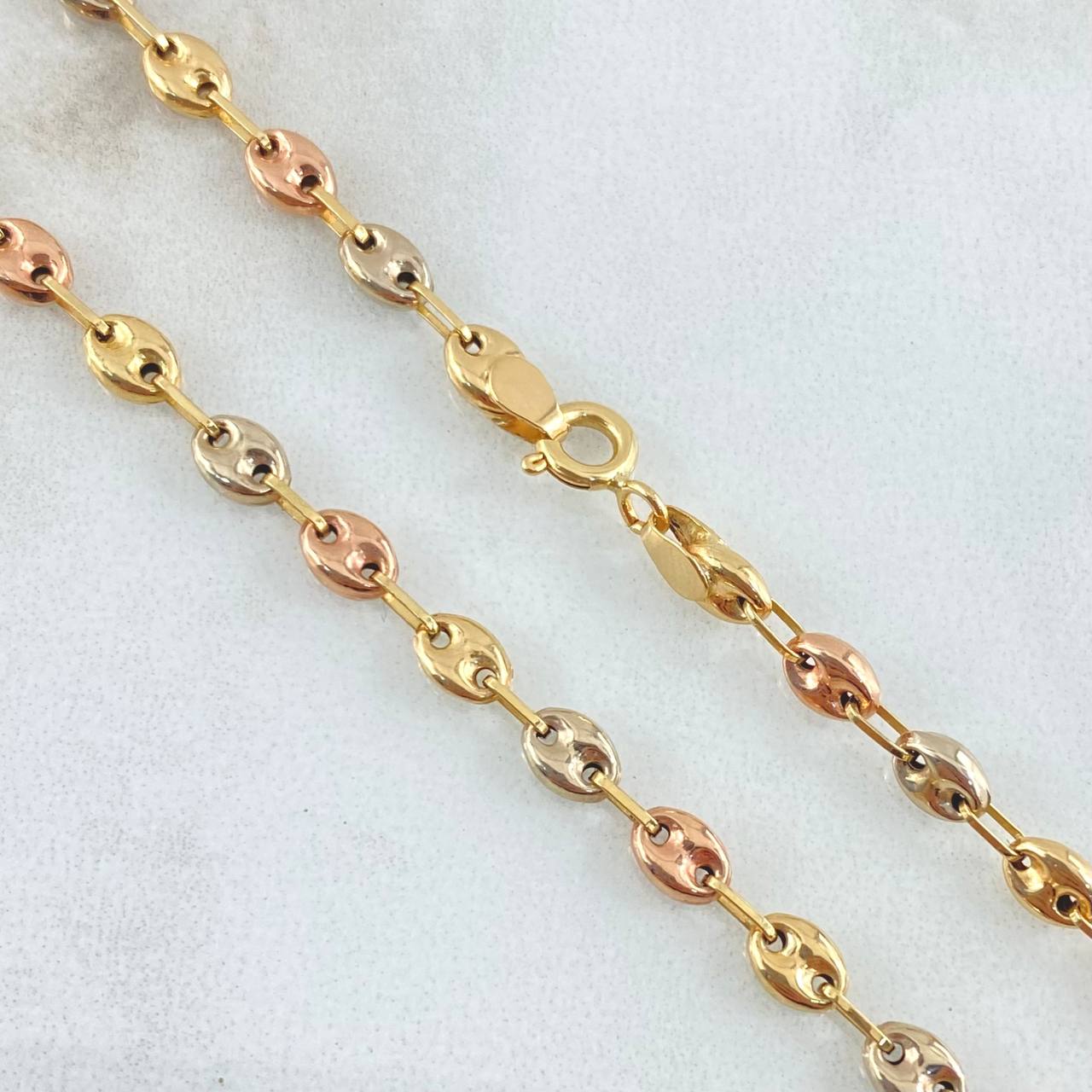 GC Chain 6gr / 17.7in / Three 18K Golds