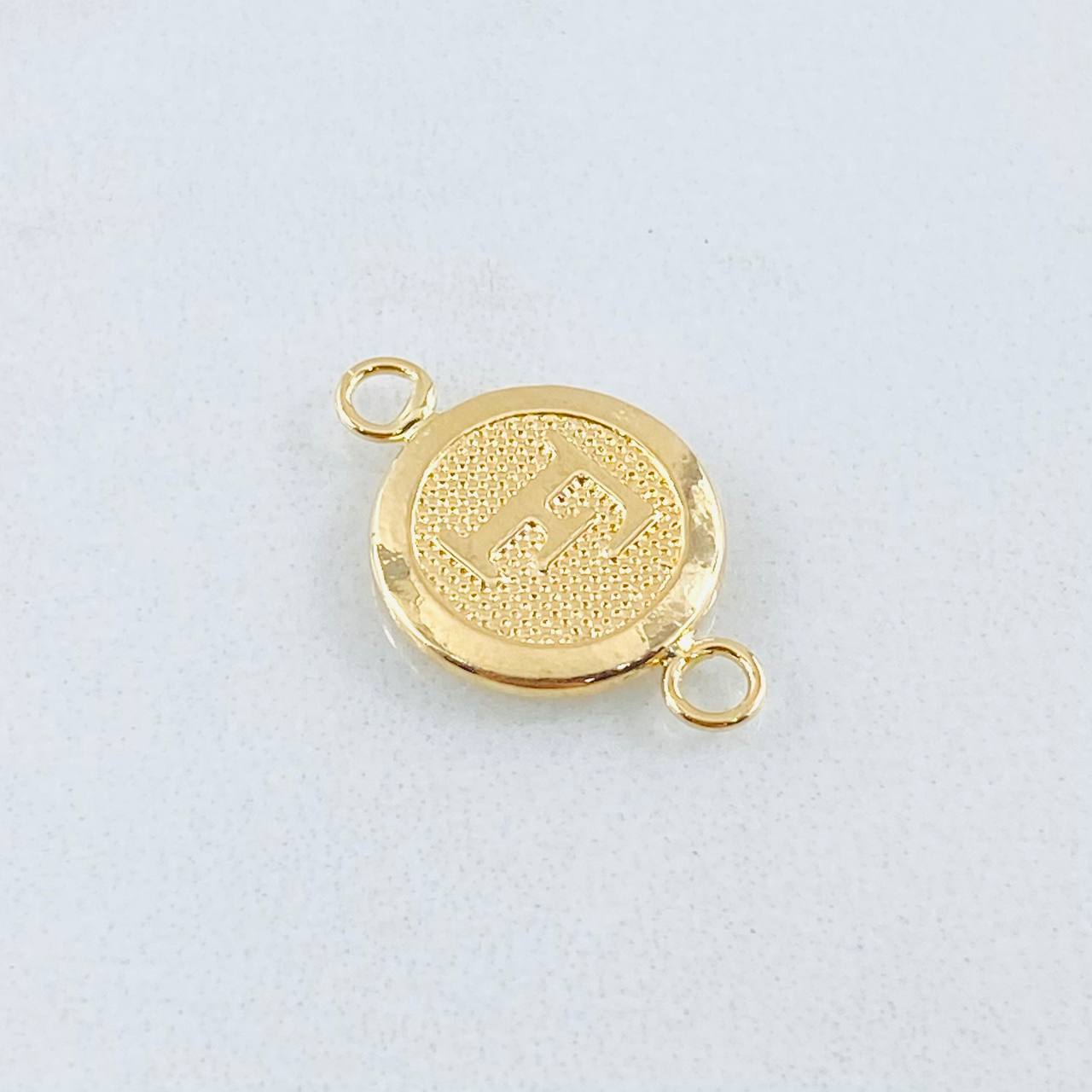 Charm Letter F 0.6gr / 0.7in / 18K Gold