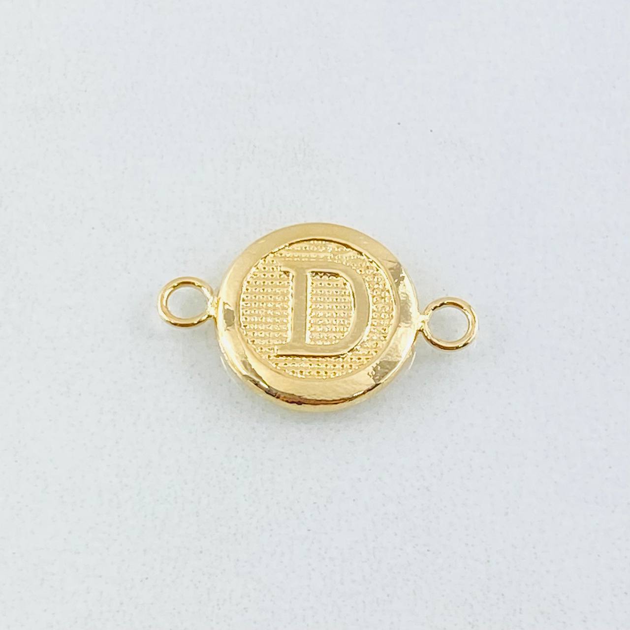 Charm Letter Circle D 0.4 g / 1/2 in Yellow Gold 18K