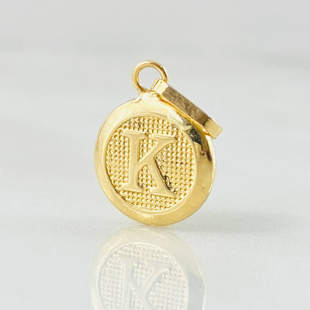 Pendant Letter K 0.65gr / 0.8in / 18K Gold