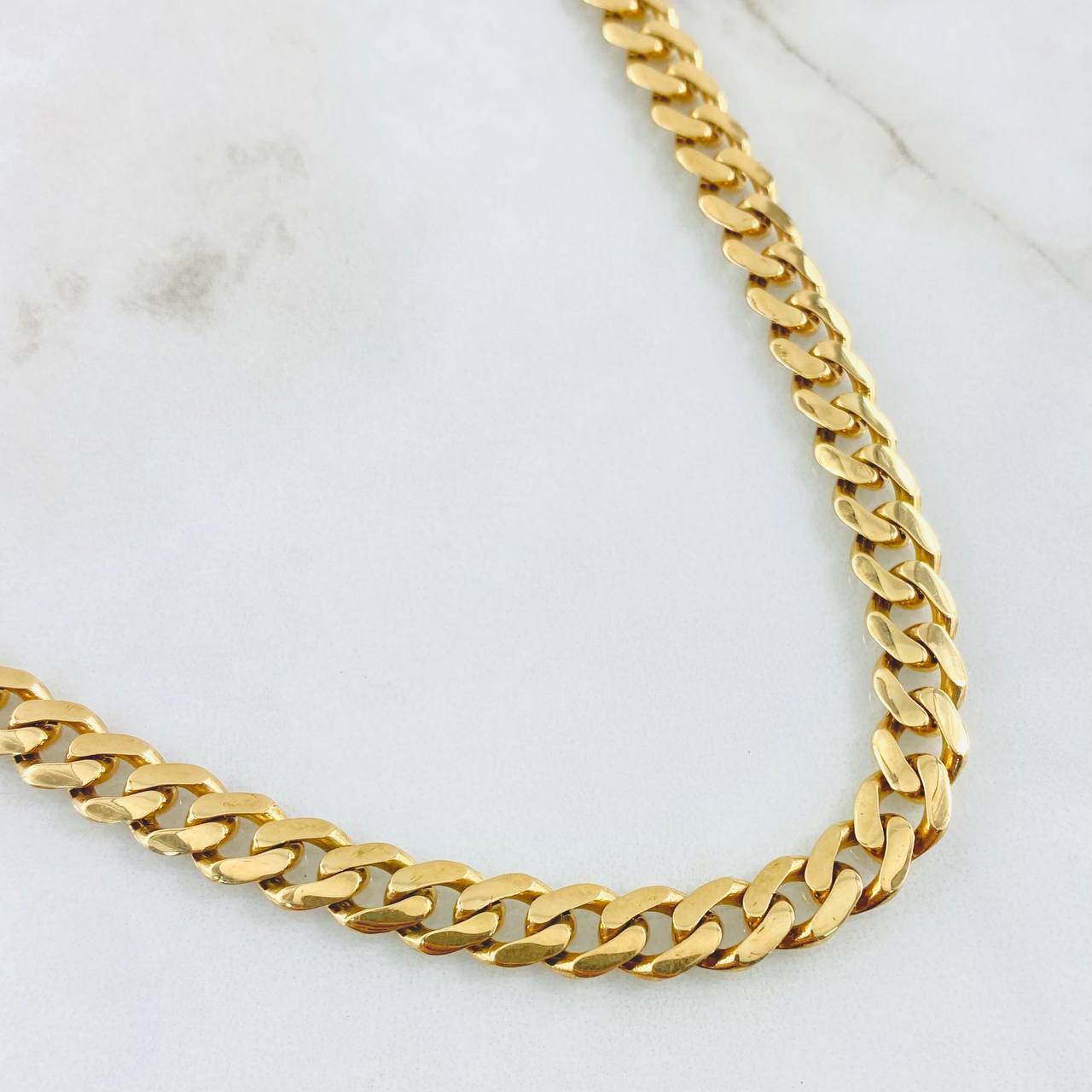 Cuban Links 23.35gr / 23.5in / 18K Gold ©