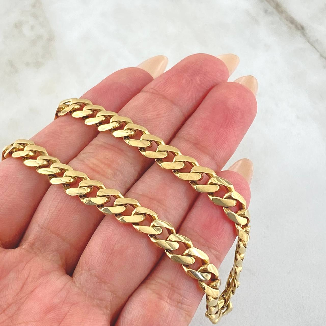 Cuban Links 23.35gr / 23.5in / 18K Gold ©