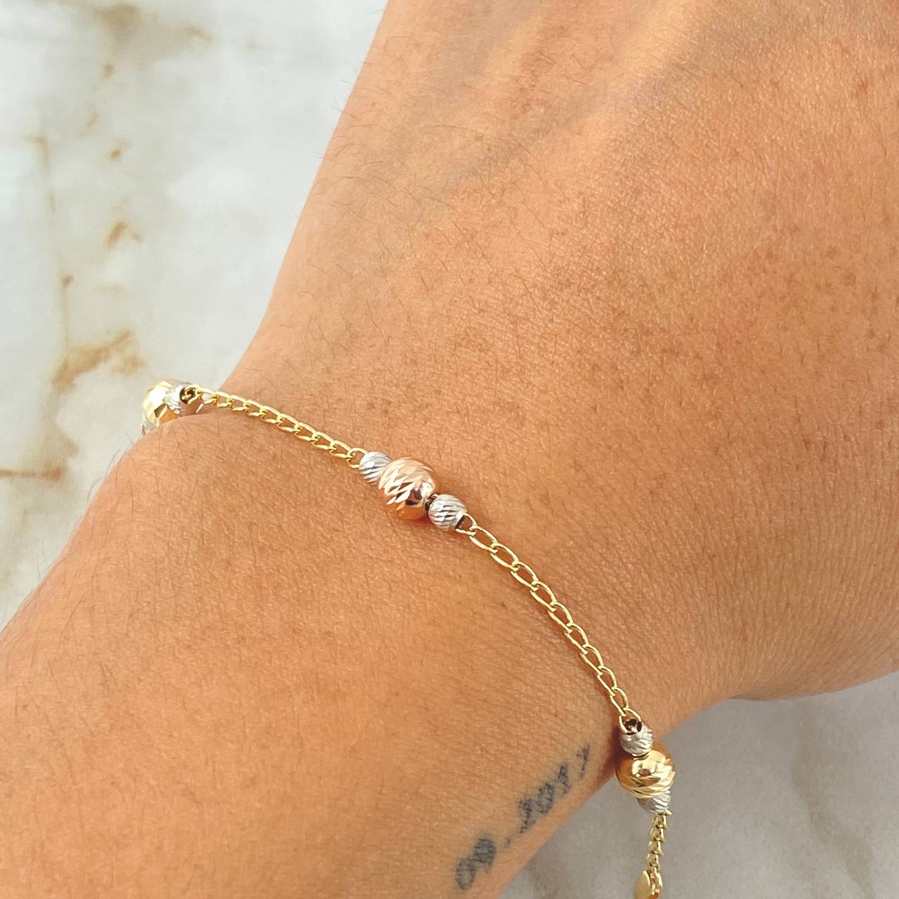 Orion Wheat Bracelet 2.85gr / 7.1in / Three Golds 18K