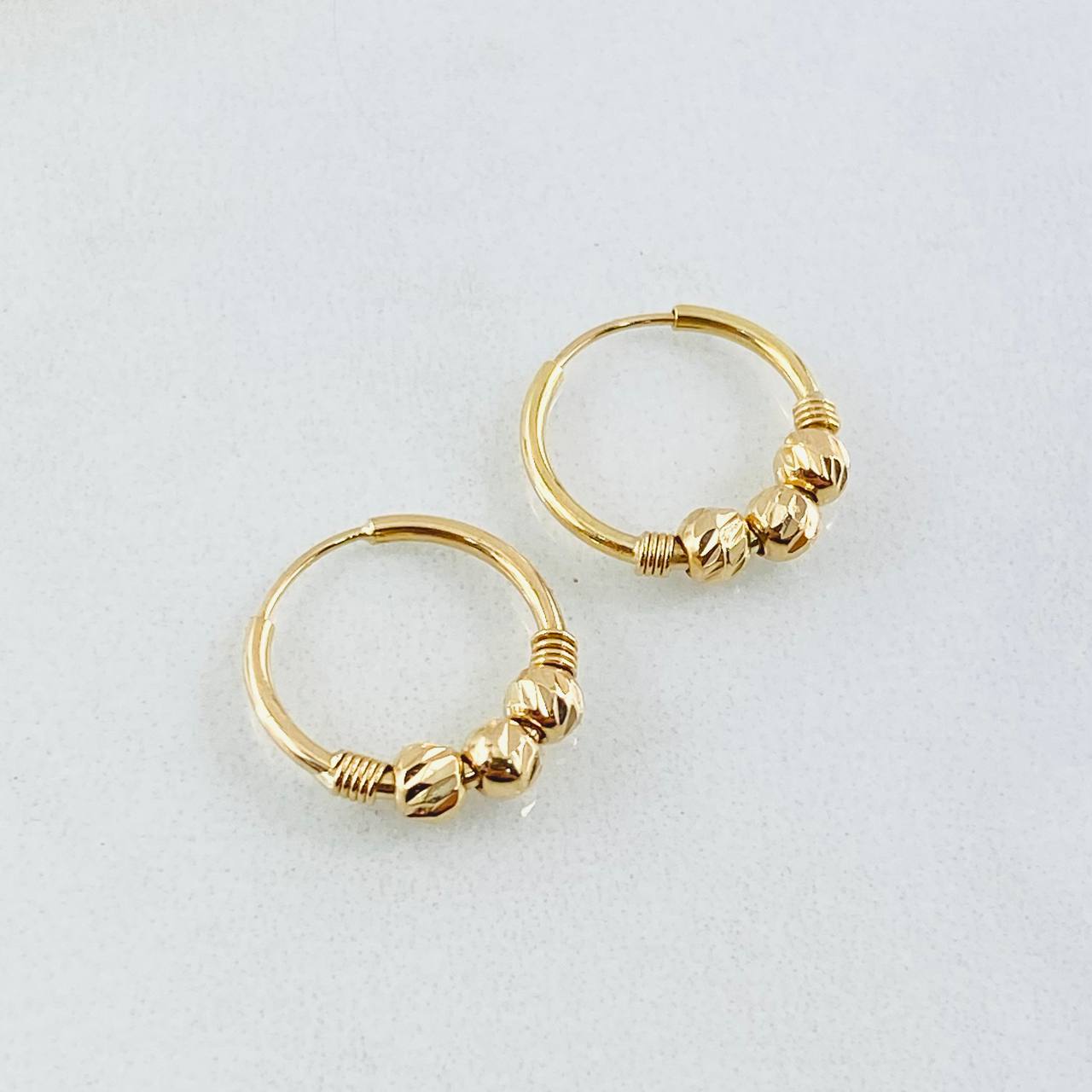 Hoop Earrings Trio 0.9gr / 1/2 in / 18K Gold