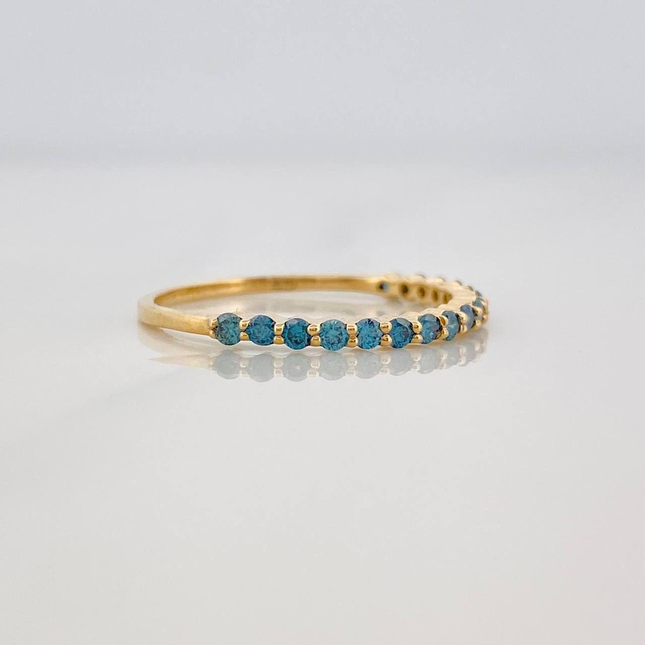 Anillo Churumbela Diamantes 0.35pts 1.25g / T6 3/4 Oro Amarillo 18K