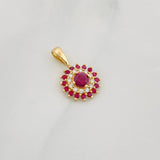 Dije Flor Tupida Rubíes 0.39pts Diamantes 0.6pts 0.85g / 1/2 in Oro Amarillo 18K