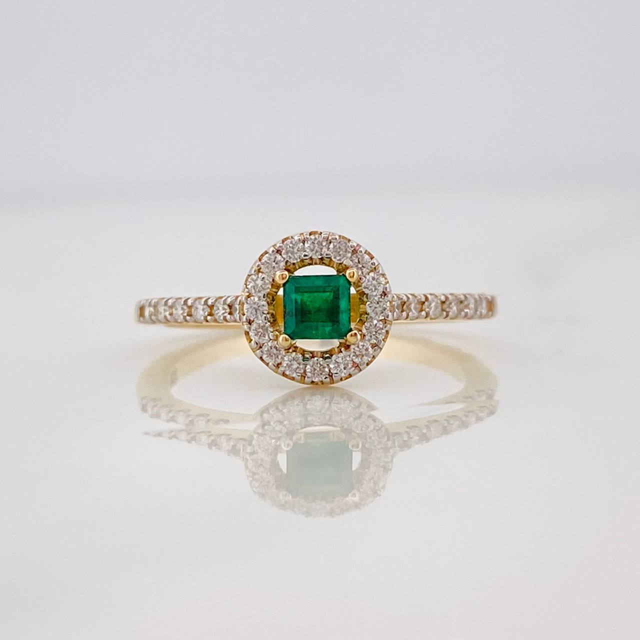 Circular Halo Ring Diamonds 20pts Emerald 0.17pts 1.95g / T5 1/4 Two Golds Yellow White 18K