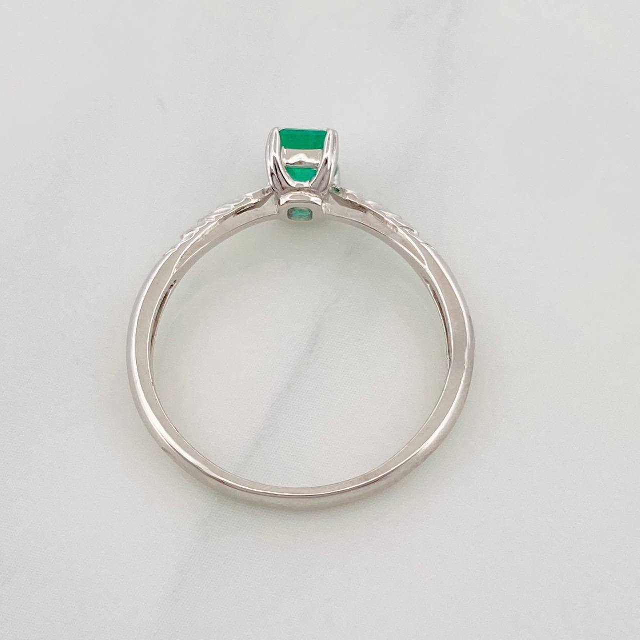 Square Solitaire Emerald Ring 0.42pts 1.95g / T6 3/4 18K White Gold
