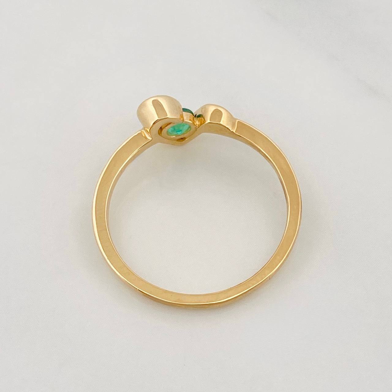 Anillo Corazon Esmeralda 20pts 2.4g / T6 3/4 Oro Amarillo 18K
