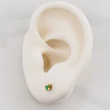 Topos Cuatro Garras Esmeraldas 0.12pts 0.75g / in / 2.69mm Oro Amarillo 18K