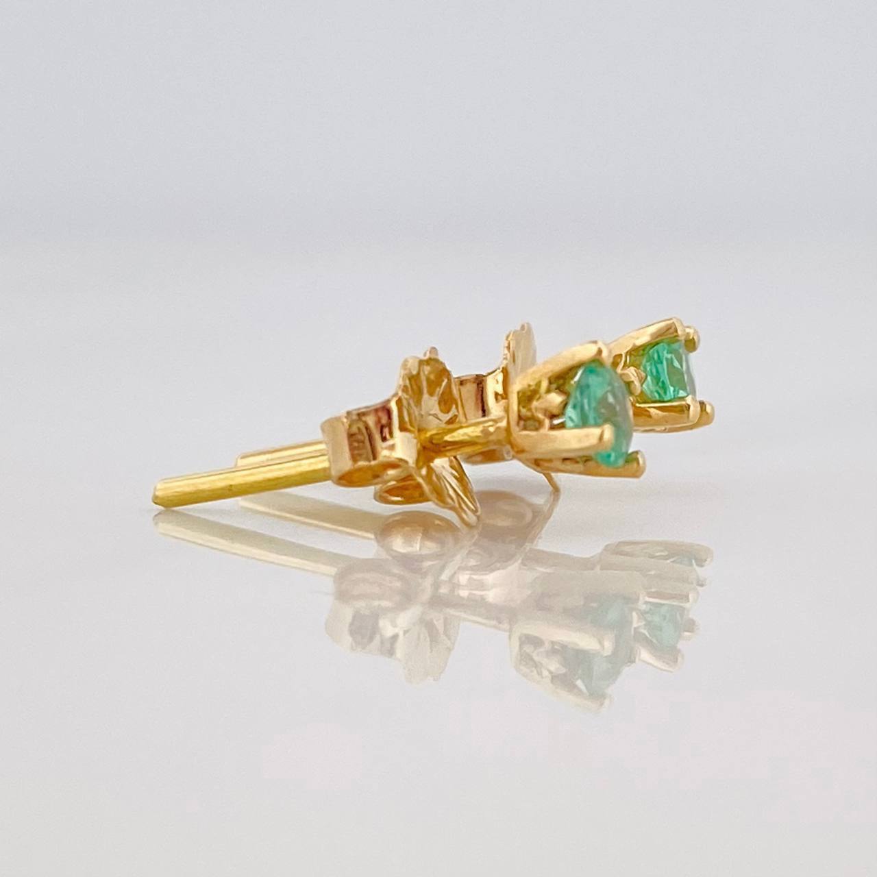 Stud Earrings Four Claws Emeralds 20pts 0.8g / in / 3.12mm Yellow Gold 18K