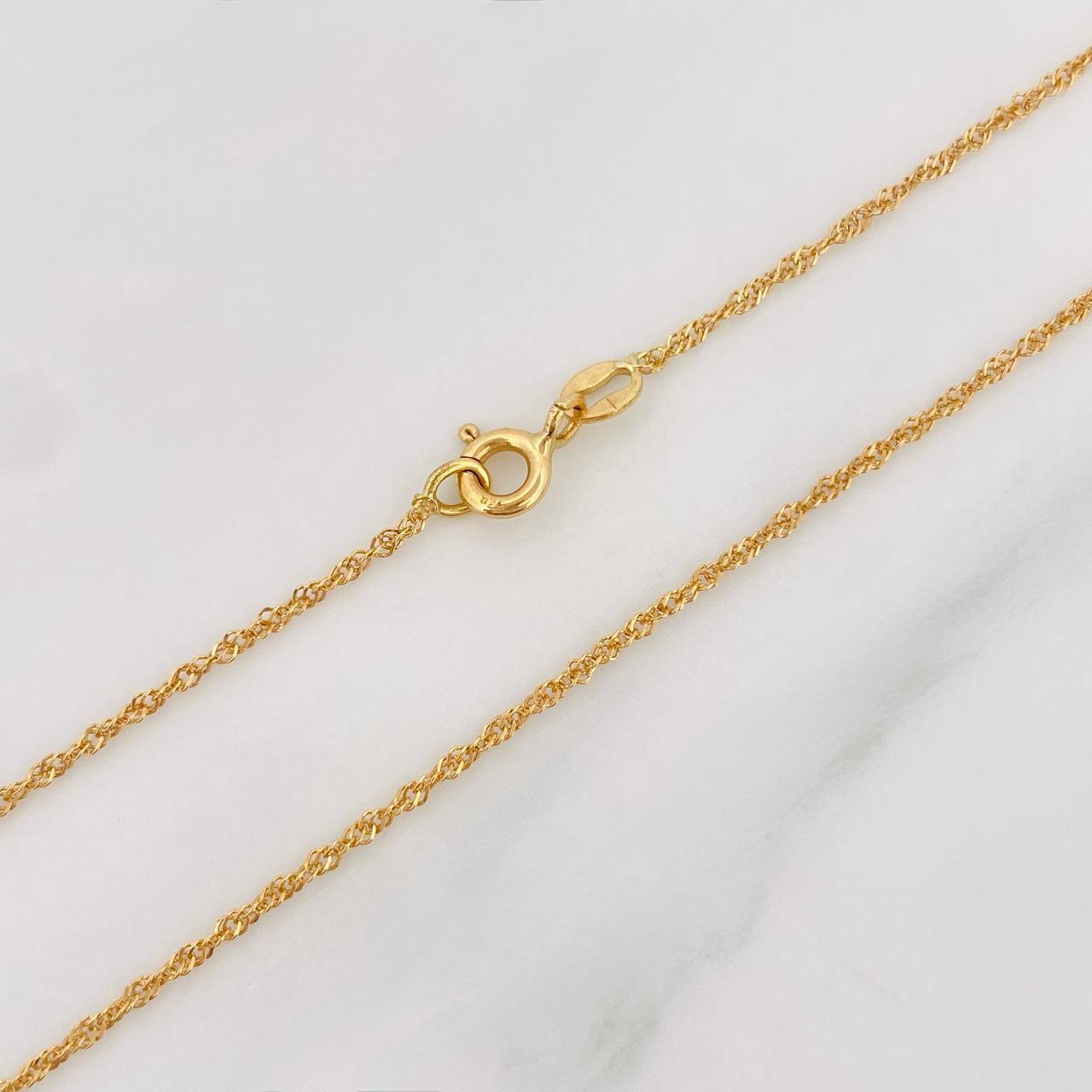 Singapore Chain 1.45g / 16 in / 1.44mm Yellow Gold 18K