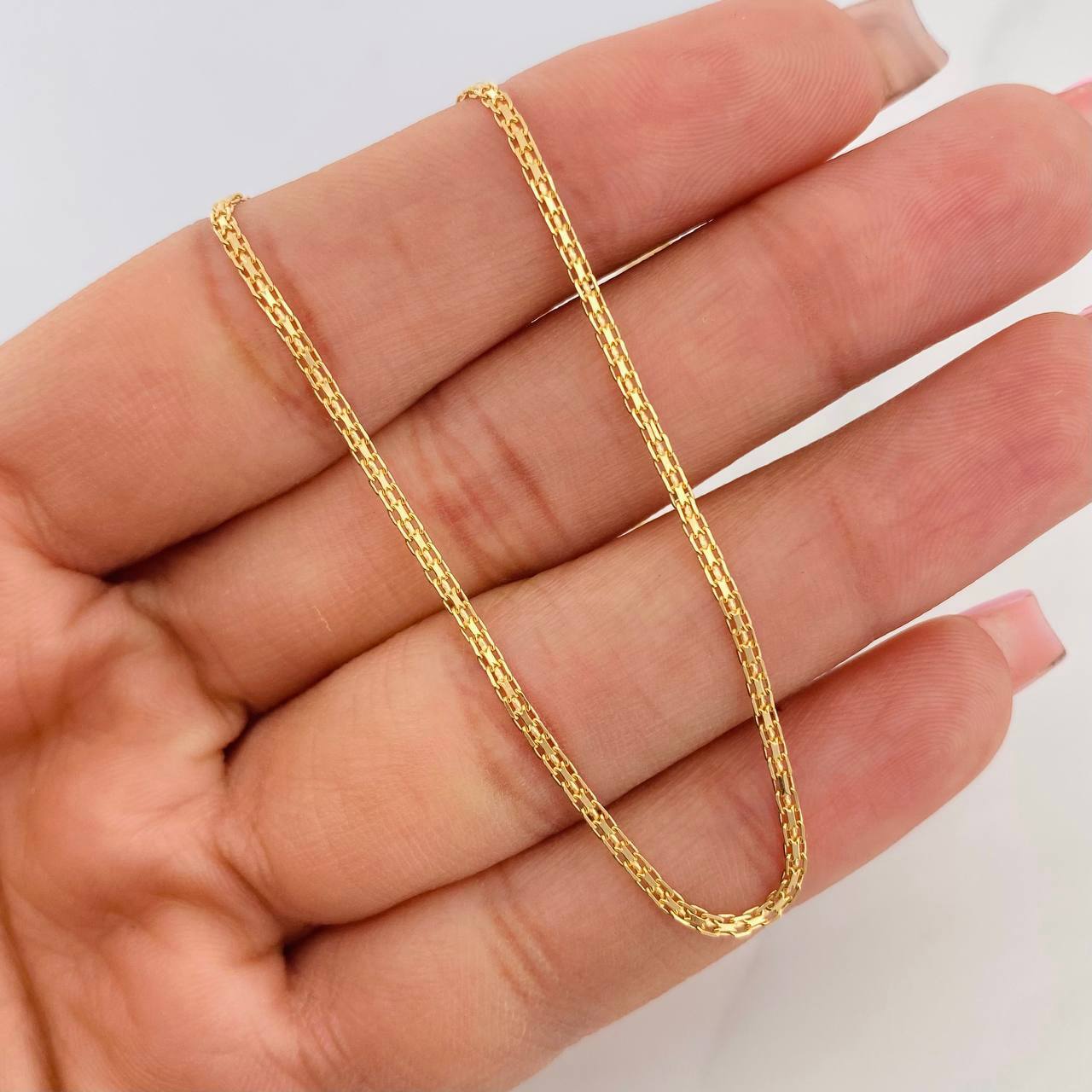 Bismark Chain 2.85g / 16 in / 1.6mm Yellow Gold 18K