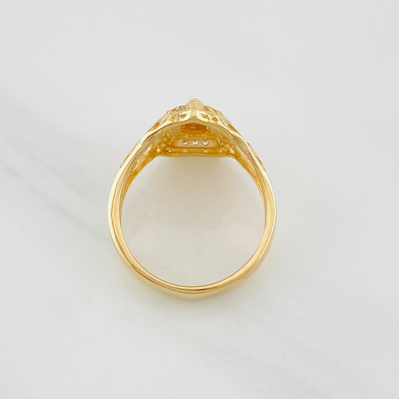 Anillo Virgen de Guadalupe 3.85g / T5 3/4 Oro Amarillo 18K