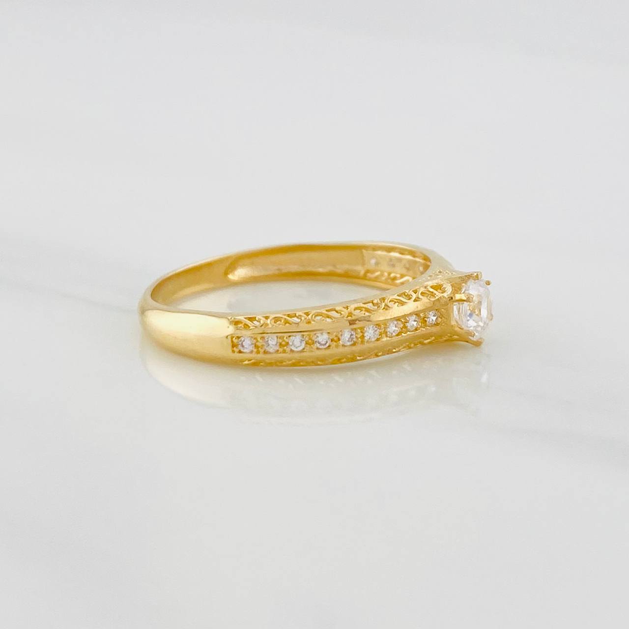 Anillo Churumbela Carril 2.05g / T7 3/4 Oro Amarillo 18K